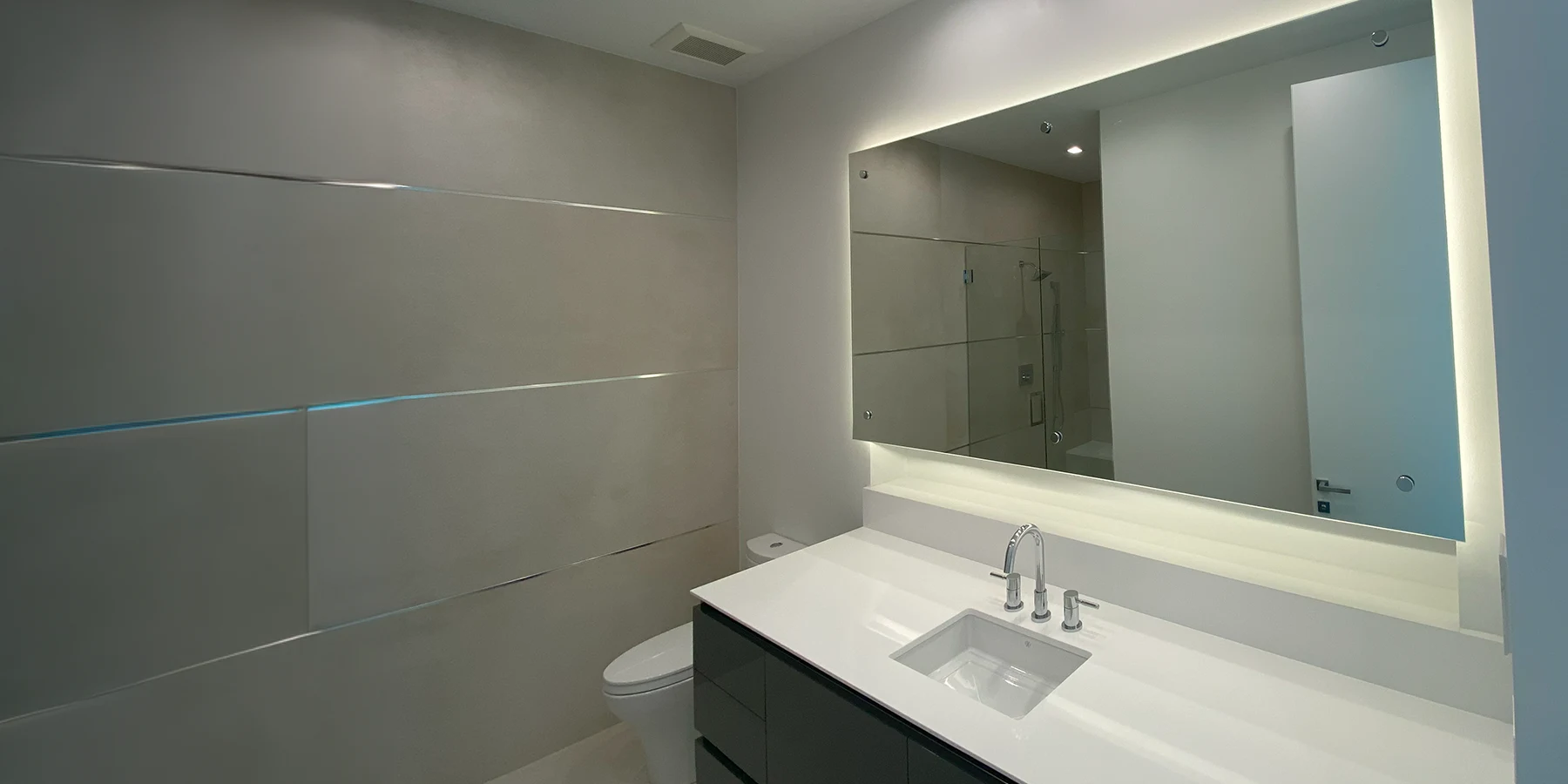 Transform Your Boynton Beach Home with Floating Mirrors