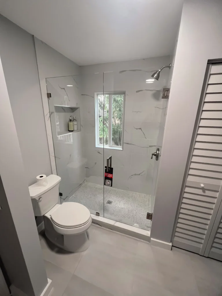 High-quality glass shower door for modern bathrooms.
