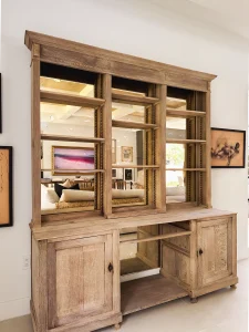 Reflective Wooden Room Divider with Multiple Mirrors for Stylish Home Decor.