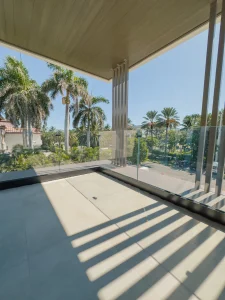 High-quality glass balcony railing for modern homes and apartments.