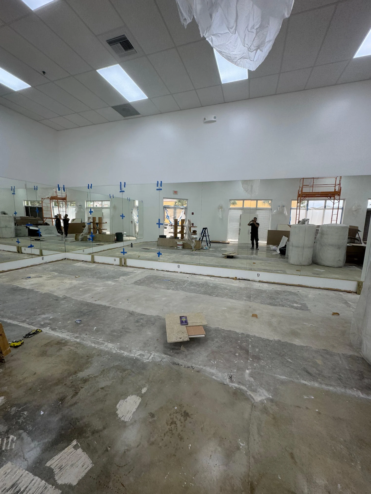 Custom Mirrors | N Dixie Hwy Office