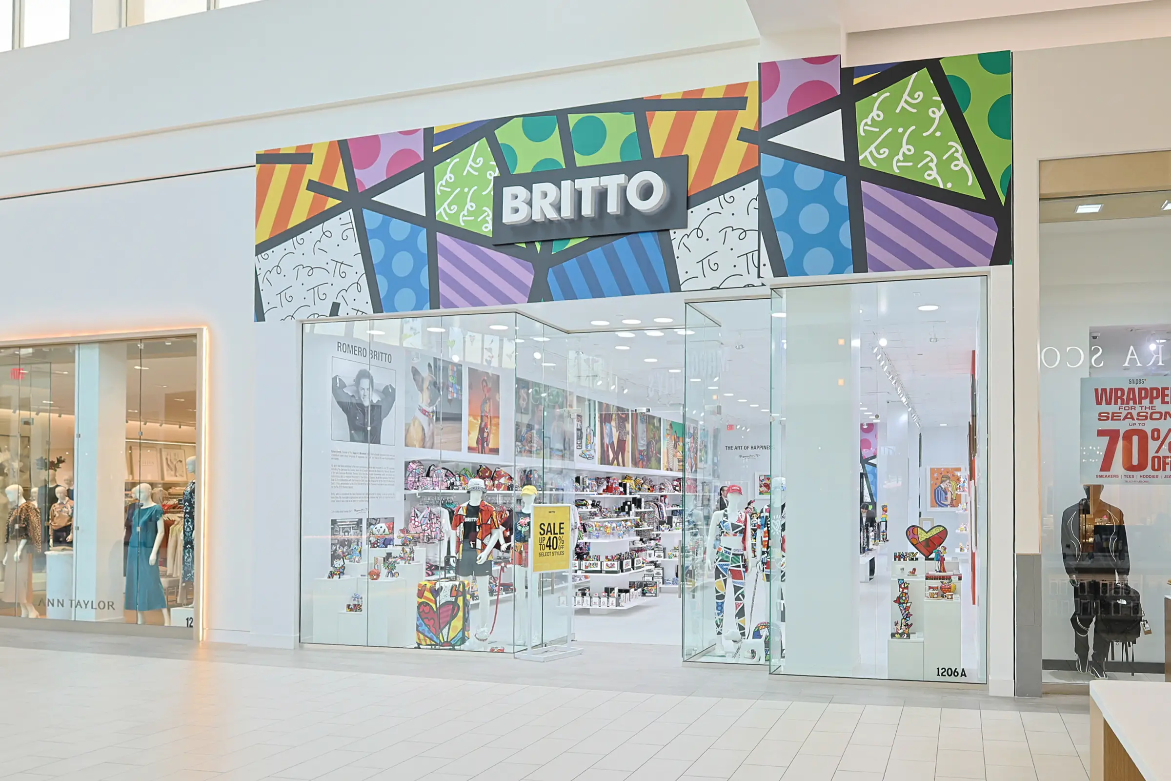 Interior Storefront | Britto Store Town Center at Boca Raton