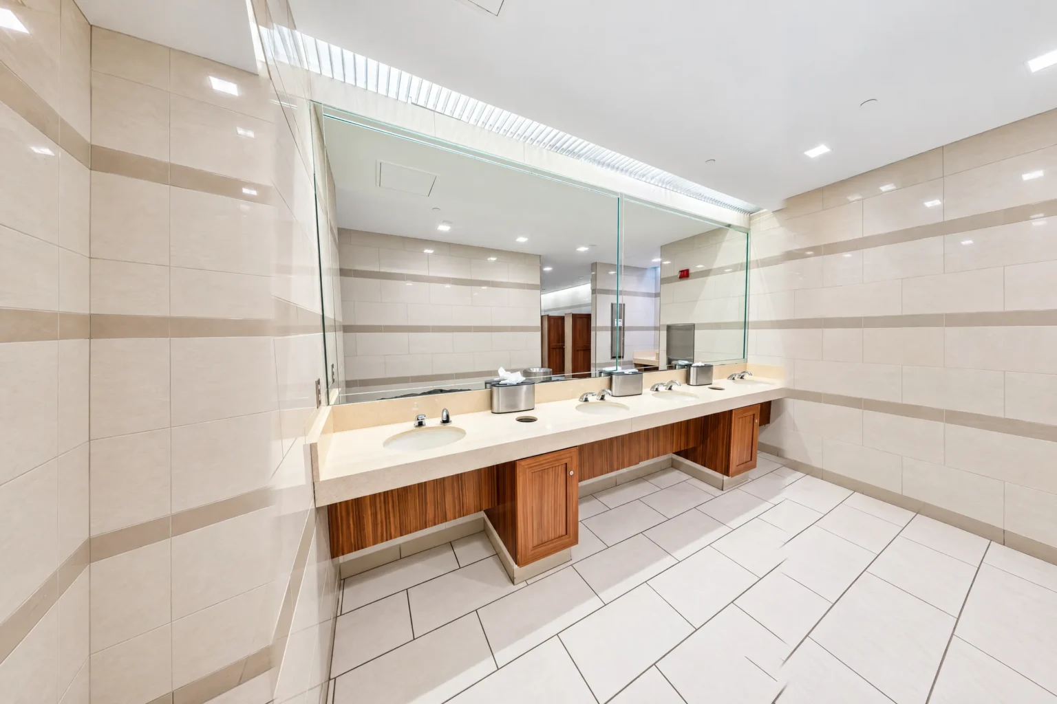 Commercial mirror installed by ACG Glass & Metals
