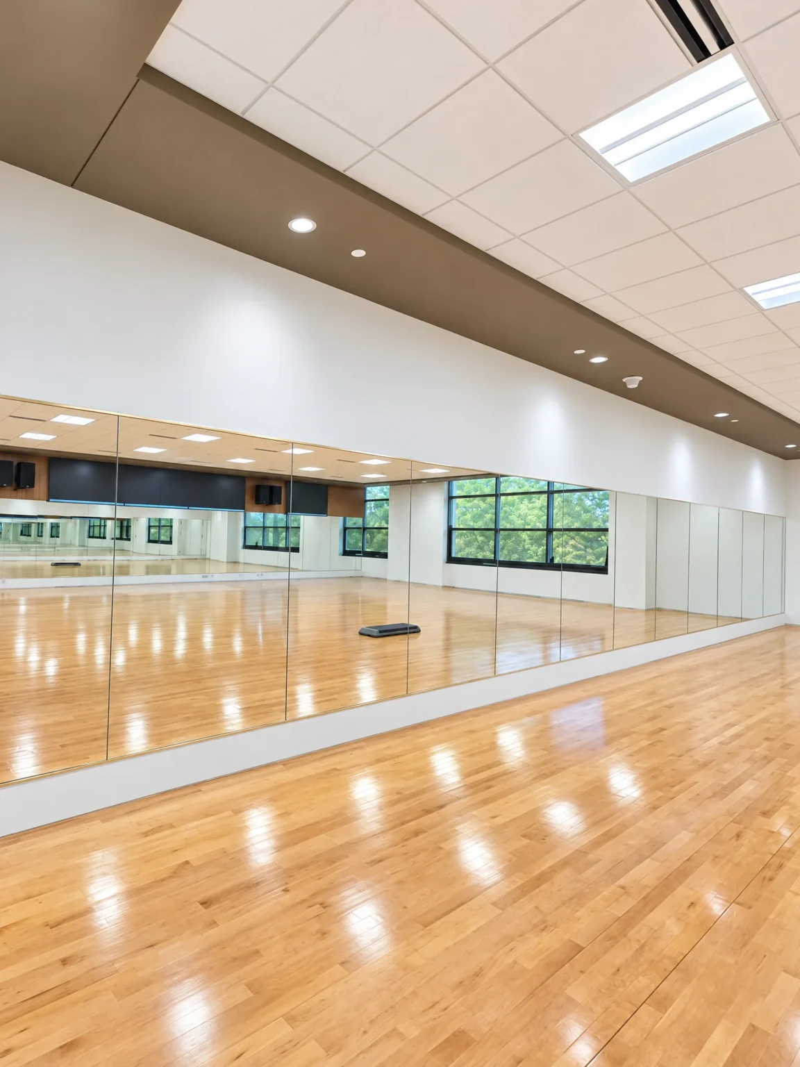 Low iron mirror wall in a dance and fitness studio